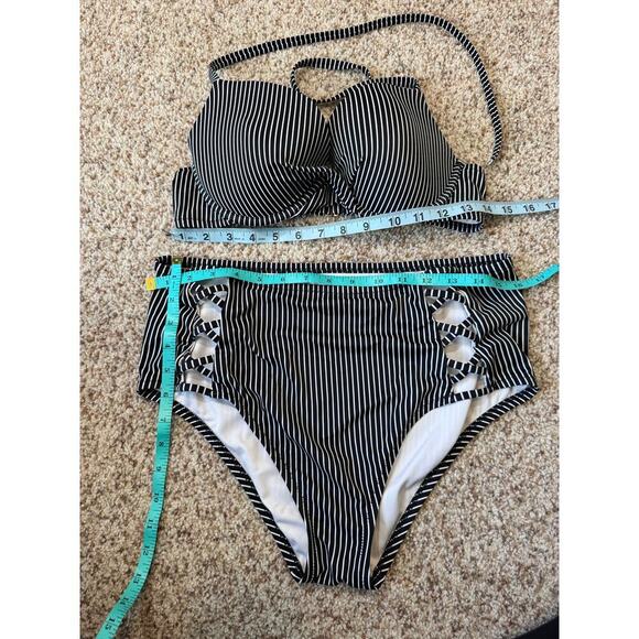 SHADE & SHORE Womens Swim suit, size Lg. bottoms, size 36 C top, black & white - Picture 4 of 9
